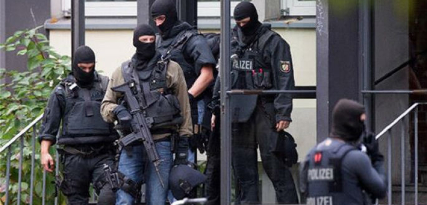 الشرطة الألمانية تقبض على شخص يعتقد بتورطه في هجمات باريس