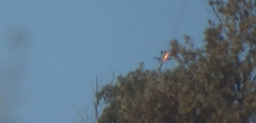 المرصد السوري: إسقاط مقاتلة سورية وأنباء عن إنقاذ الطيار