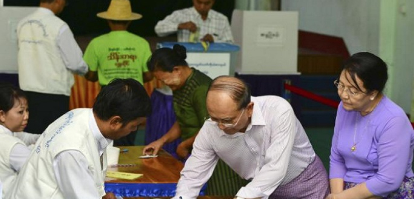 تصويت سلس في أول انتخابات حرة تشهدها ميانمار منذ 25 عاما
