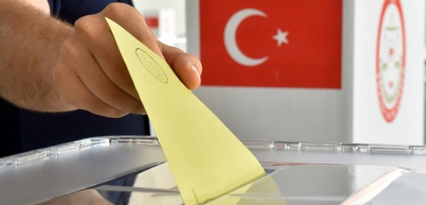 الاتحاد الأوروبي يشيد بالمشاركة المرتفعة في الانتخابات التشريعية بتركيا