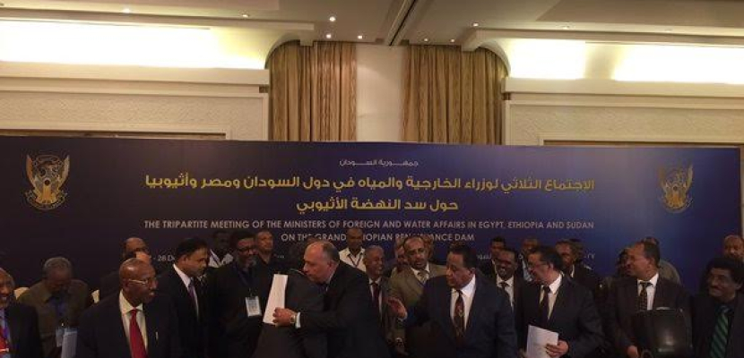 وزراء خارجية مصر والسودان وأثيوبيا يوقعون “وثيقة الخرطوم” لحل خلافات سد النهضة