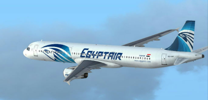 طائرة مصر للطيران تقلع من المدينة المنورة بعد إصلاح العطل