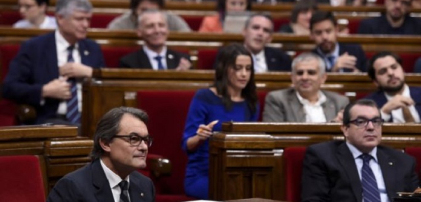 المحكمة الدستورية الإسبانية تلغى قرار برلمان كتالونيا بالاستقلال