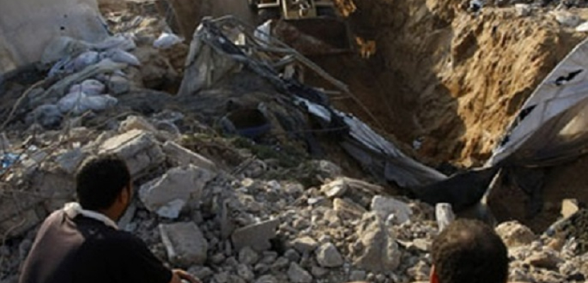 مقتل ناشط فلسطيني في انهيار نفق وسط غزة