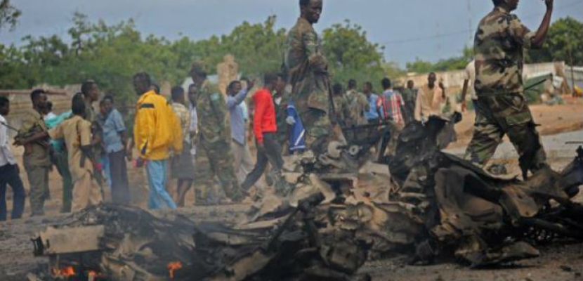 مقتل 50 جنديا كينيا في هجوم لحركة شباب على قاعدة عسكرية بالصومال
