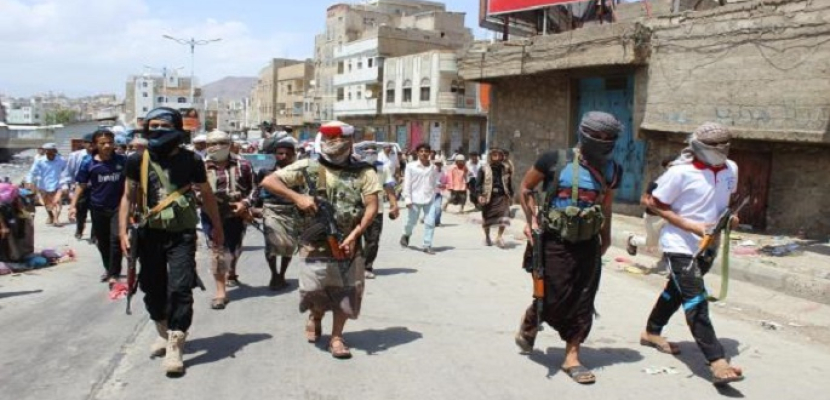 مقتل 13 حوثيا وإصابة العشرات فى اشتباكات مع القوات اليمنية بتعز