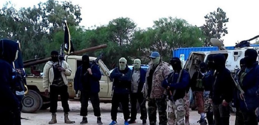 تنظيم داعش يعدم 15 من أعضائه في الرقة