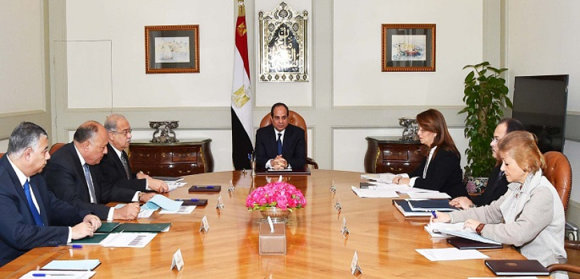 الرئيس يبحث في اجتماع موسع تعزيز صورة مصر الخارجية