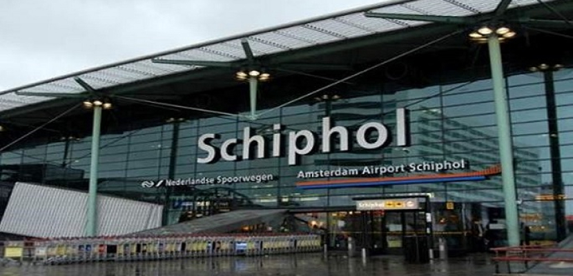 فتح مطار أمستردام الرئيسي بالكامل بعد إخلائه جزئيا إثر تهديد بوجود قنبلة