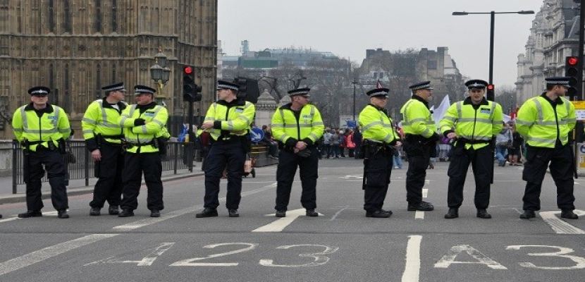 الشرطة البريطانية تعتقل خمسة في تحقيق عن الإرهاب بمشاركة فرنسا وبلجيكا