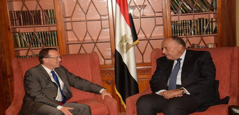 خلال لقائه كوبلر.. شكري يؤكد اهتمام مصر بالتطورات الجارية فى ليبيا