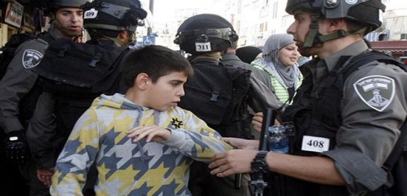 الاحتلال يحكم بالسجن 12 عاما على فتى فلسطيني