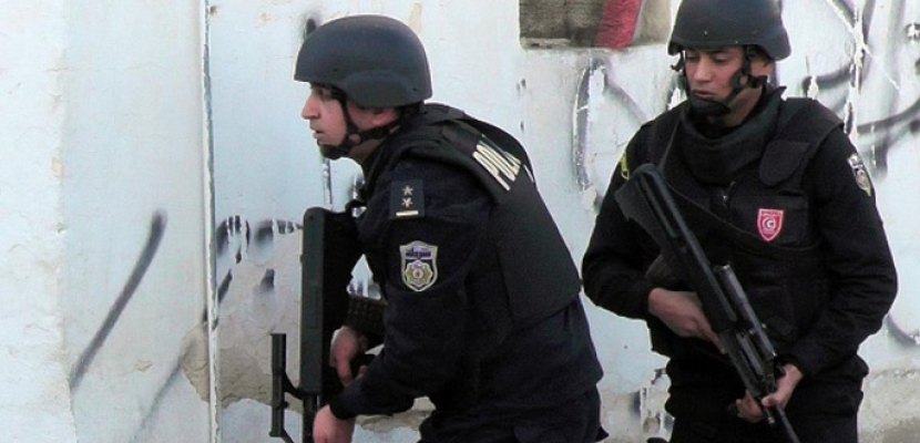 تونس تعتقل عناصر إرهابية خططت لتفجير مسجد