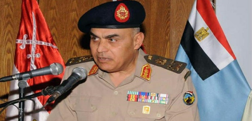 وزير الدفاع ينيب قادة الجيوش الميدانية بوضع إكليل زهور علي نصب الجندي المجهول