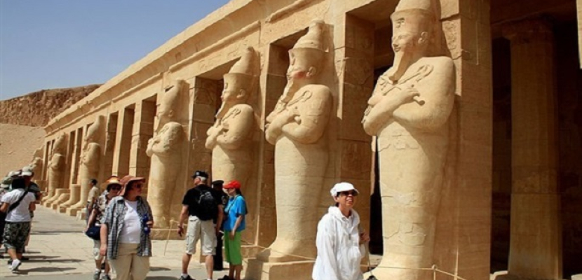 السفير الأمريكي بالقاهرة يبعث رسالة إلى السائحين لزيارة المناطق الأثرية بالأقصر