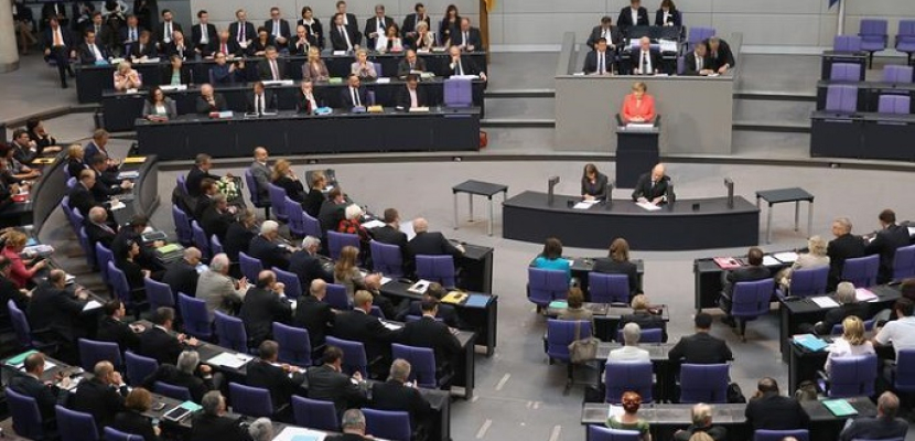 البرلمان الألماني يوافق على تخفيض تواجده العسكري بقوات الناتو فى كوسوفو