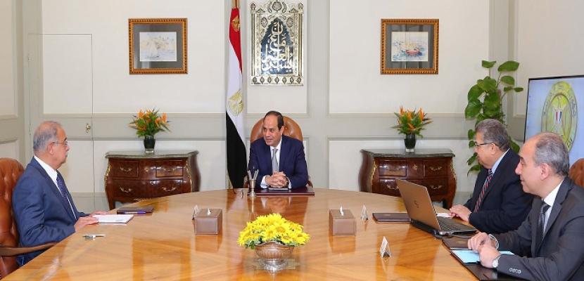 الرئيس السيسي يبحث في اجتماع مع إسماعيل والشيحي بدائل تطوير نظام التنسيق بالجامعات