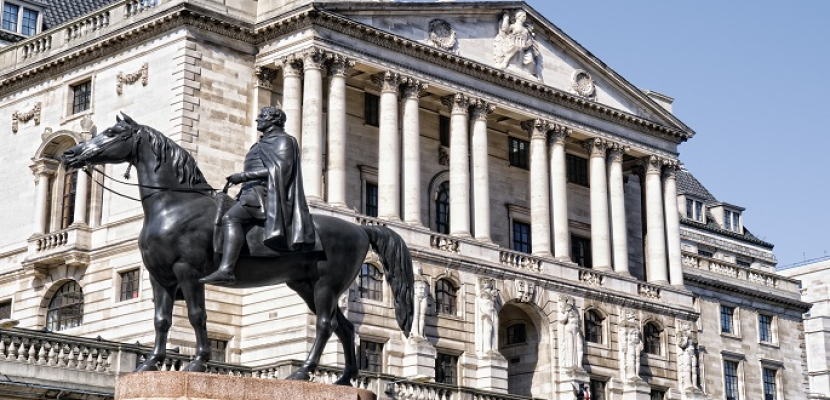 بنك إنجلترا مستعد لضخ 250 مليار جنيه لتأمين السيولة الكافية