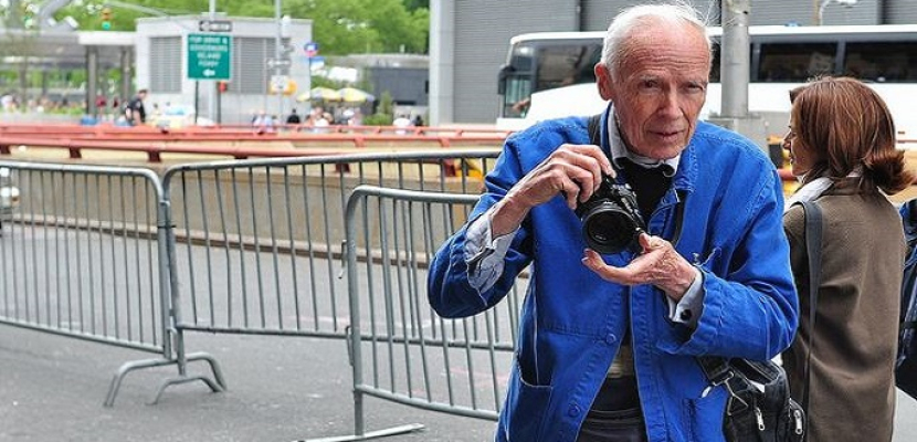 وفاة مصور الموضة الأمريكي الشهير بيل كانينجهام عن 87 عاما