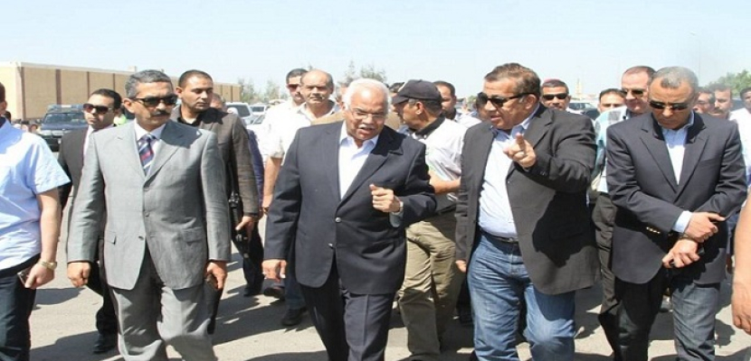 وزير النقل يتفقد ورش أبو زعبل لمتابعة تطوير عربات الركاب