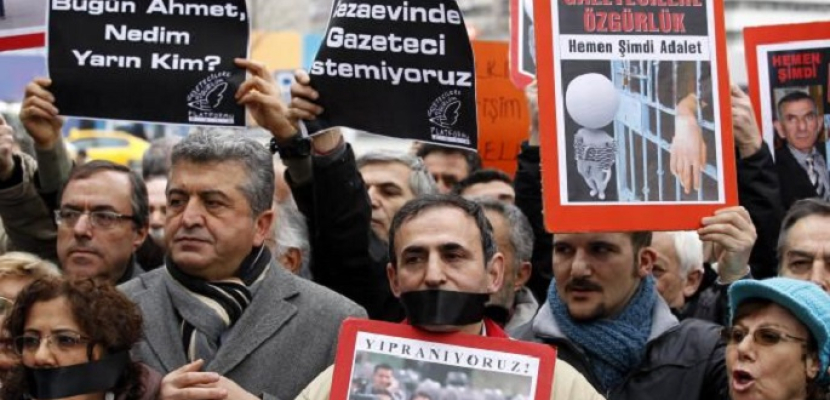تليفزيون “إن تي في” : تركيا تصدر أوامر باعتقال 42 صحفيا