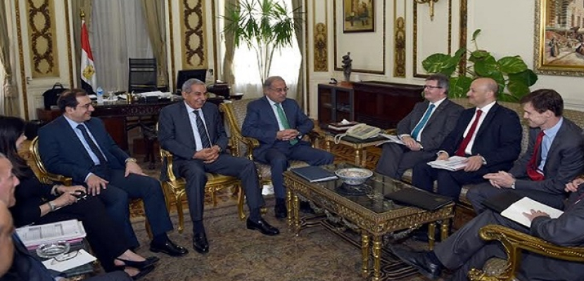 المبعوث التجاري البريطاني ورئيس وكالة تمويل الصادرات يبحثان تعزيز العلاقات مع مصر