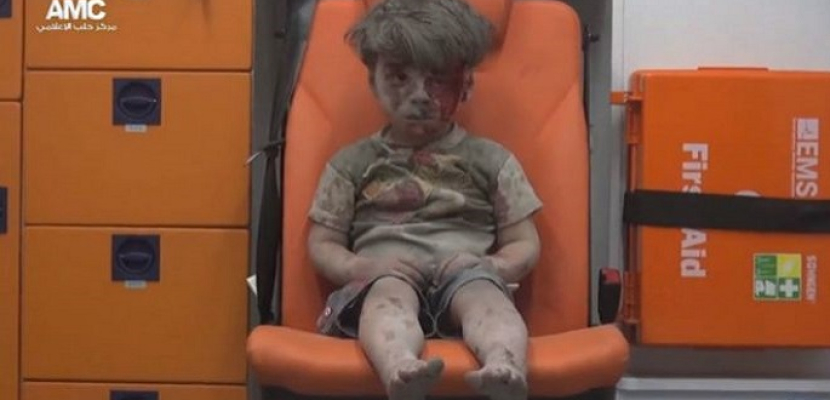 الخليج : صورة الطفل السوري ” عمران ” هزت العالم