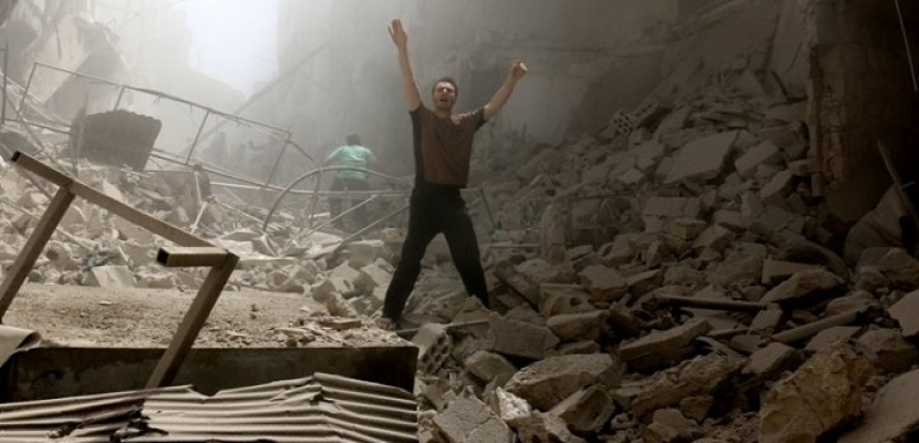 الجارديان: كيف يمكن للغرب الوقوف ساكناً أمام تدمير حلب؟