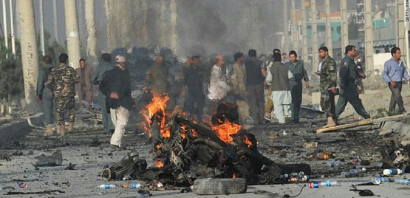 مقتل وإصابة 10 أشخاص في قصف صاروخي بشمال أفغانستان