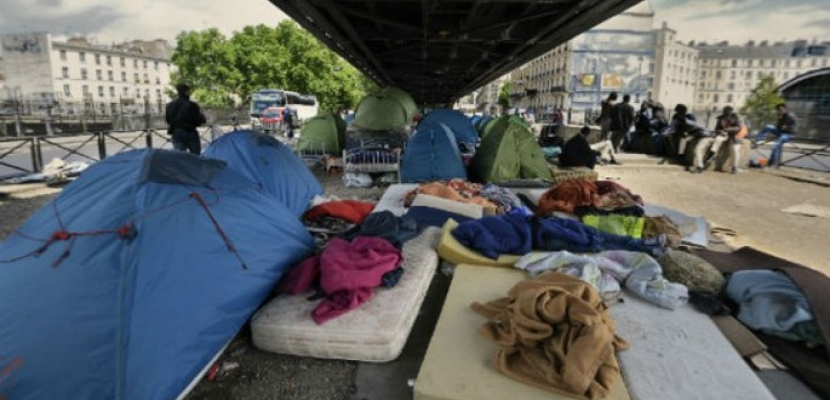 إخلاء مخيم يشمل 1500 مهاجر على الأقل في شمال باريس
