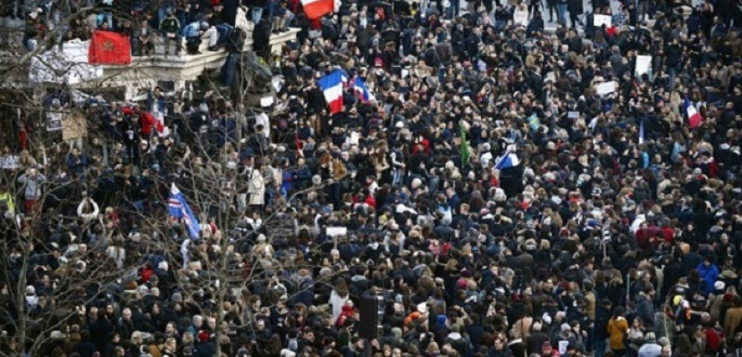 الآلاف يتظاهرون للمرة 14 في فرنسا ضد قانون العمل..واشتباكات مع الشرطة