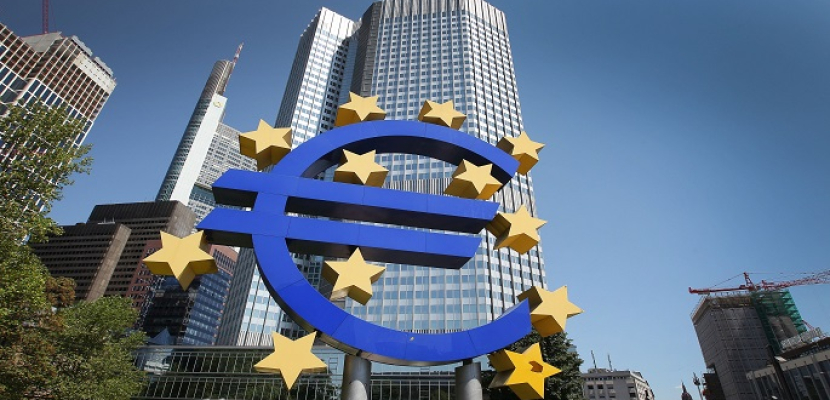 المركزي الأوروبي يبقي الفائدة مستقرة.. ويطبع النقود بوتيرة قياسية