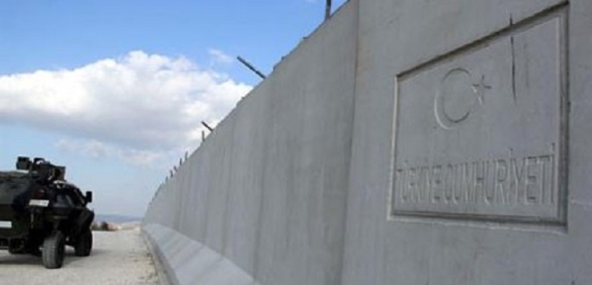 تركيا تنتهي من بناء الجدار الحدودي مع سوريا خلال خمسة أشهر