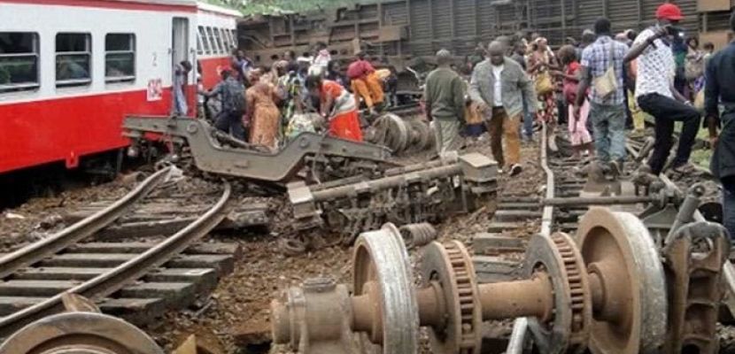 مقتل 53 شخصا في حادث انحراف قطار ركاب عن مساره بالكاميرون