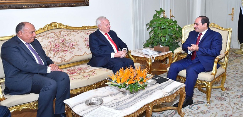 الرئيس السيسي يبحث مع وزير الخارجية الاسباني الأزمات بمنطقة الشرق الأوسط والبحر المتوسط