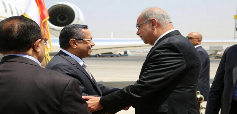 رئيسا وزراء اليمن ومصر يبحثان هاتفيا التطورات على الساحة اليمنية والعلاقات بين البلدين