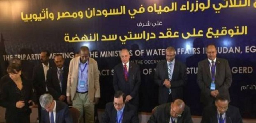 وزير الرى السودانى يصل القاهرة لبحث ملف سد النهضة
