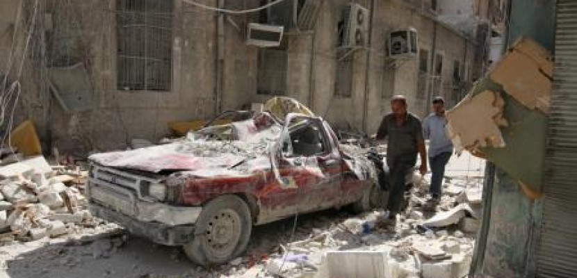قتلى في إدلب وثلثا حلب الشرقية في قبضة الجيش