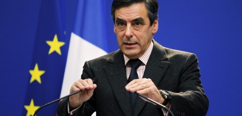 الحكم بسجن رئيس وزراء فرنسا الأسبق “فرانسوا فيون” 5 سنوات بتهمة الاحتيال