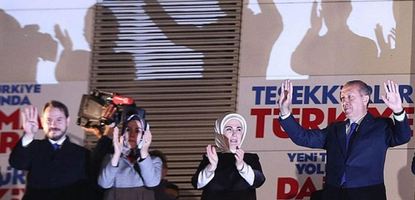 “ويكيليكس” تكشف علاقات صهر إردوغان بداعش
