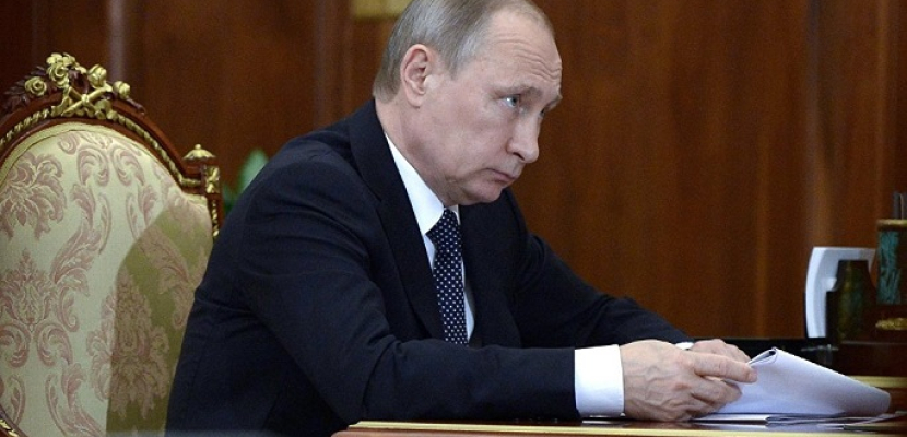 بوتين يصادق على استراتيجية الأمن الاقتصادي لروسيا حتى عام 2030