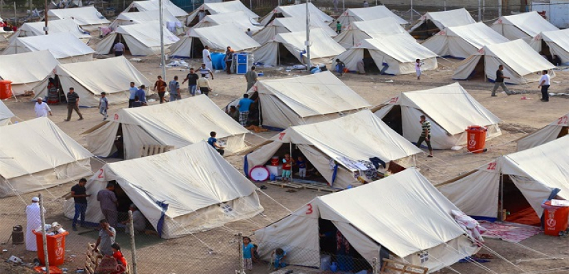 “الهجرة” العراقية توزع مساعدات إغاثية للنازحين فى بغداد والأنبار