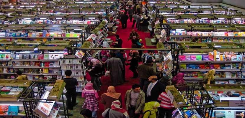 وزير الثقافة يتفقد تجهيزات معرض القاهرة الدولي للكتاب