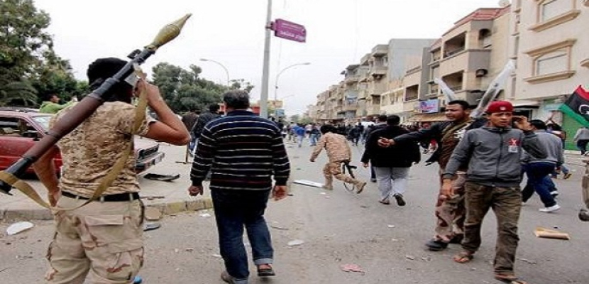 عشرات القتلى والجرحى في اشتباكات عنيفة في العاصمة الليبية
