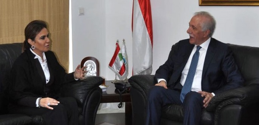 سحر نصر تناقش العلاقات الاقتصادية مع وزير الزراعة اللبنانى