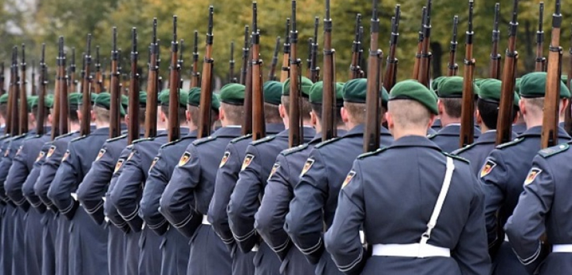 ألمانيا تقرر زيادة عدد جنودها إلى نحو 200 ألف