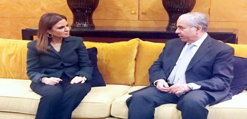 سحر نصر تعقد 7 لقاءات مع عدد من المستثمرين اللبنانيين فى مصر