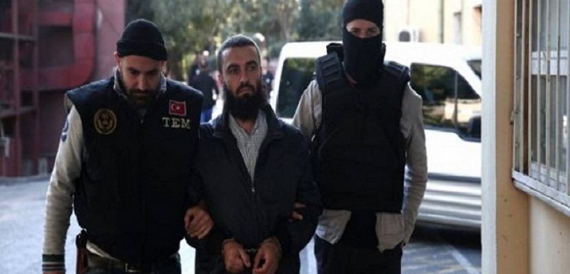 الأمن التركي يعتقل 10 أشخاص يشتبه في انتمائهم لتنظيم داعش