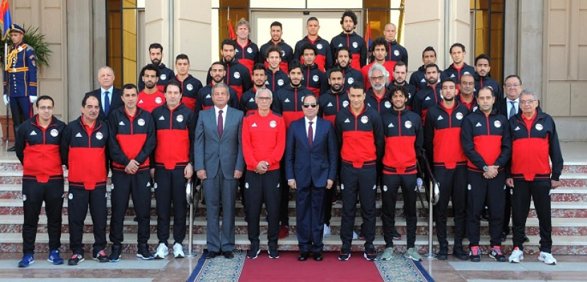 الرئيس السيسى يستقبل المنتخب الوطنى لكرة القدم لتهنئتهم بالصعود لكأس العالم