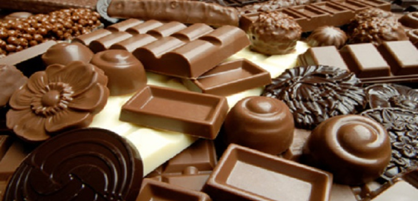 6 أطعمة مهمة لمريض الزهايمر.. أهمها الشوكولاتة